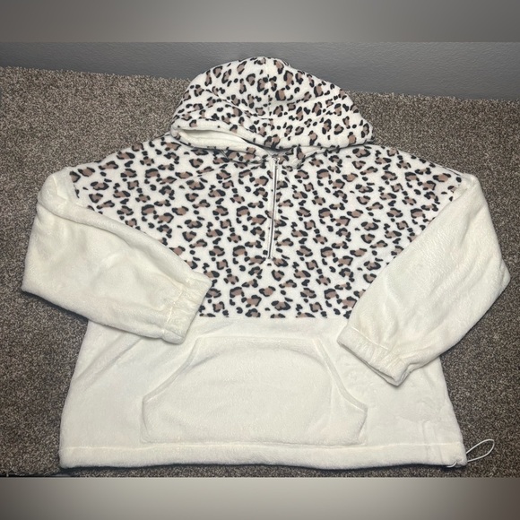 SHEIN Women’s XL White Leopard Print Fleece Jacket - Picture 2 of 13